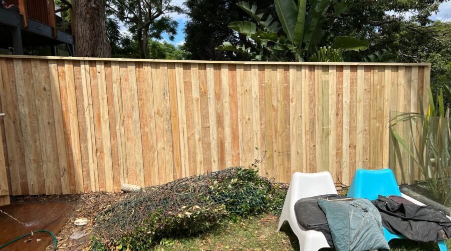 lapped and capped fencing north shore