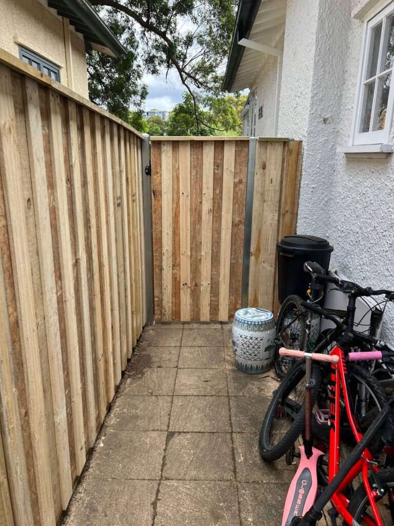 Fence company north shore, timber fence company near me in Sydney