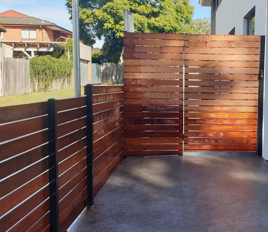 fence builder contractor in sydney