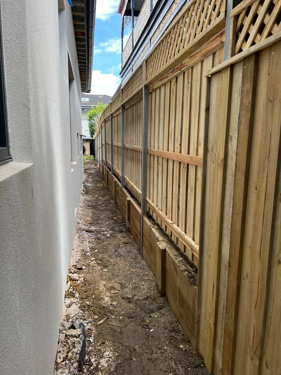 timber fence repairing in chatswood