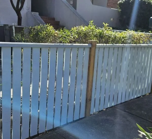 Fence Painting Services best fence painting company in Sydney